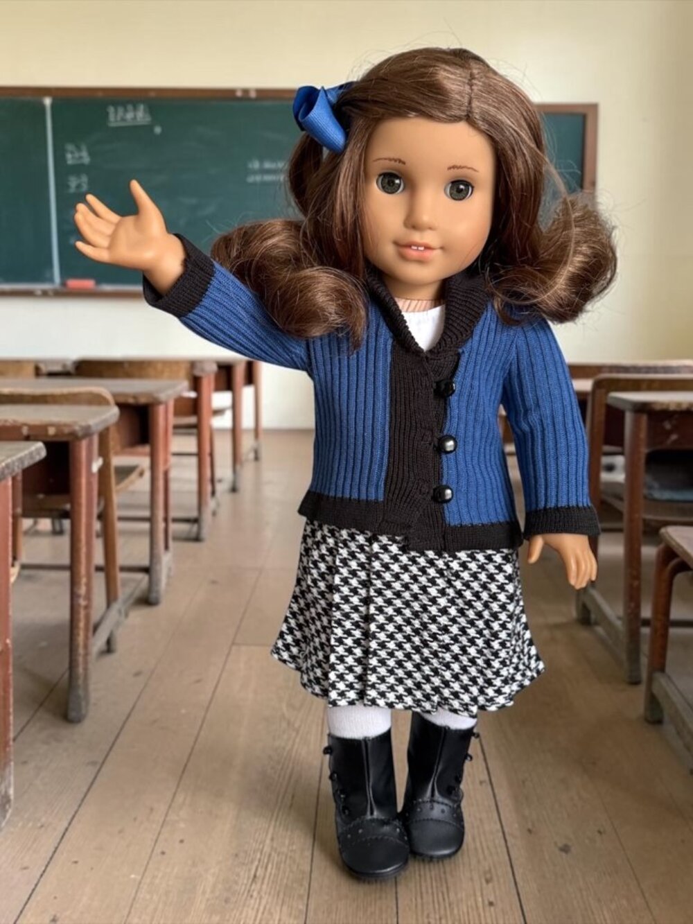 American Girl Rebecca Rubin Doll with School Outfit & Winter Coat